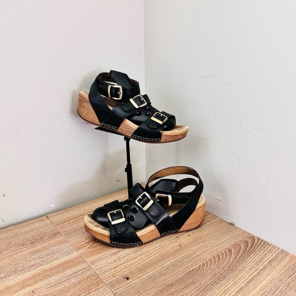 Dansko Lou Black Leather Strappy Sandals Women’s Size 7.5